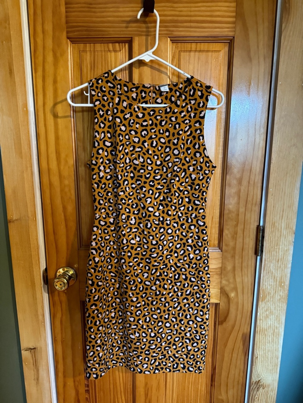 Sleeveless Leopard Print Shift Dress - Mustard
